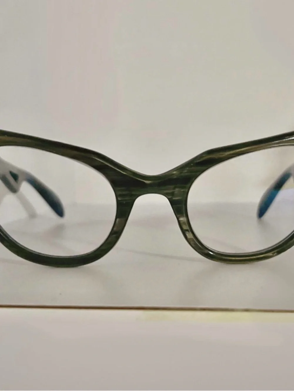 1950’s Cat-eye Glasses